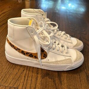 Nike High Tops Cheetah Swoosh Size 7.5